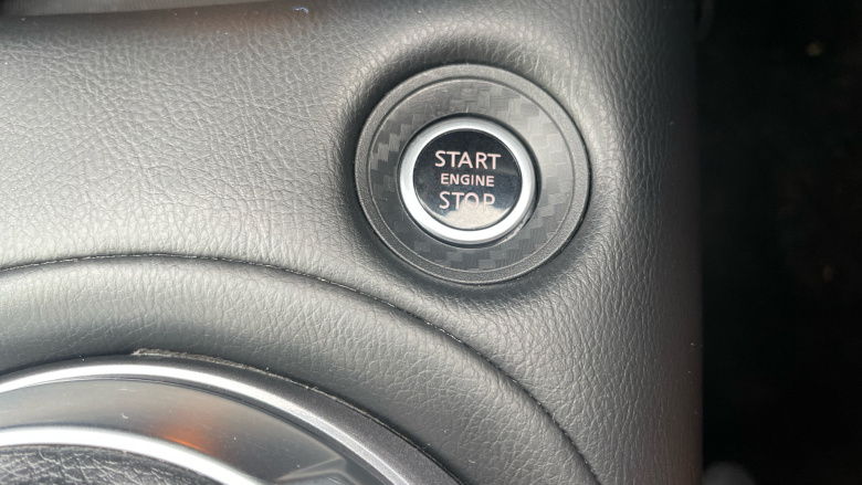 Nissan Juke 1.0 DiG-T 114 Tekna 5dr DCT Petrol Hatchback